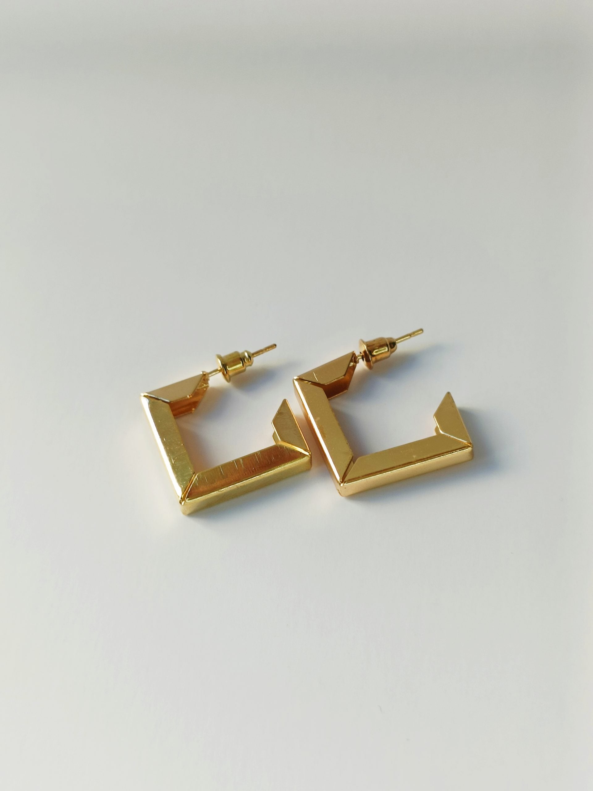 Golden suqare dash hoops