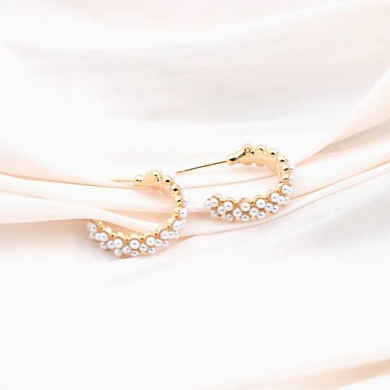 Elegant Wide Pearl C-Shaped Stud Earrings for Women