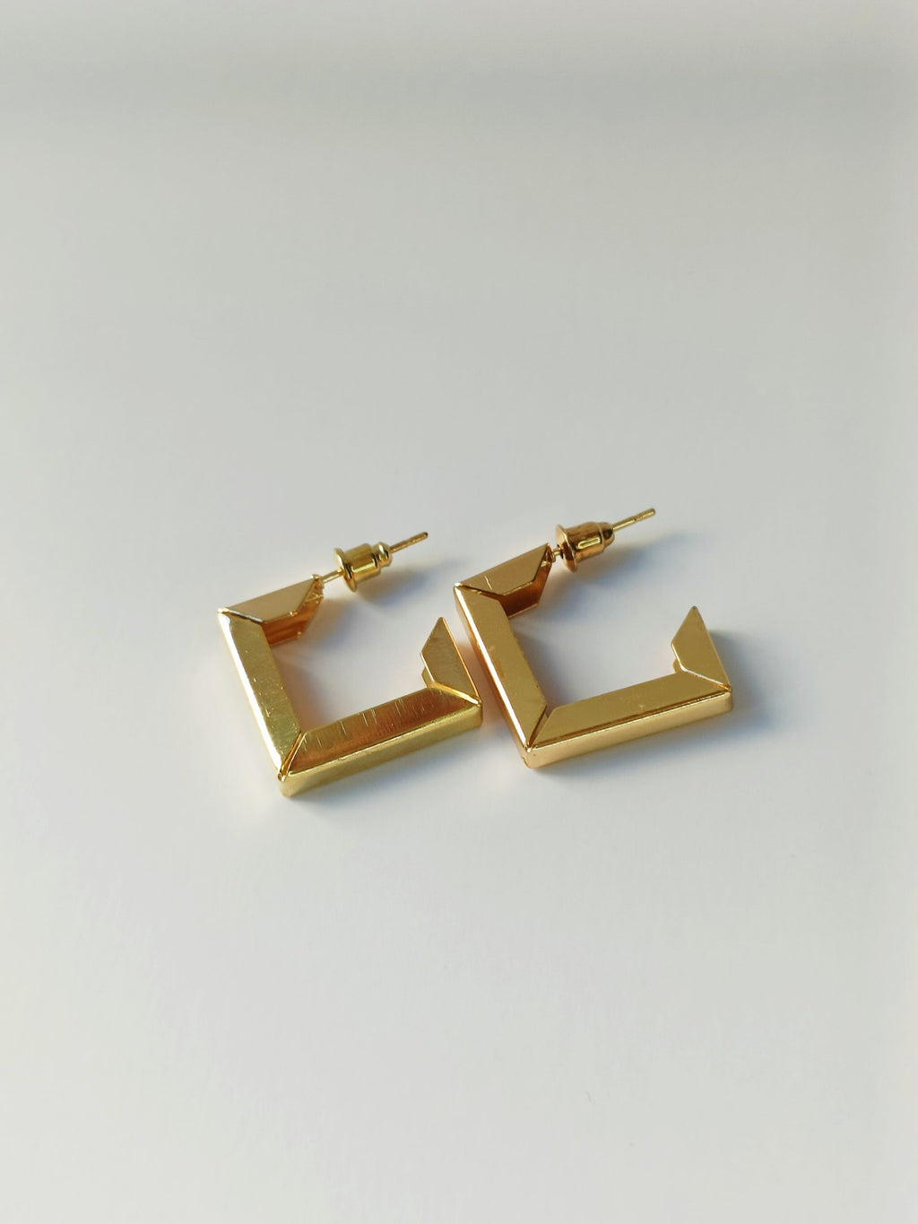 Golden suqare dash hoops