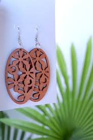 Boho Wood Earrings in Oval Flower
