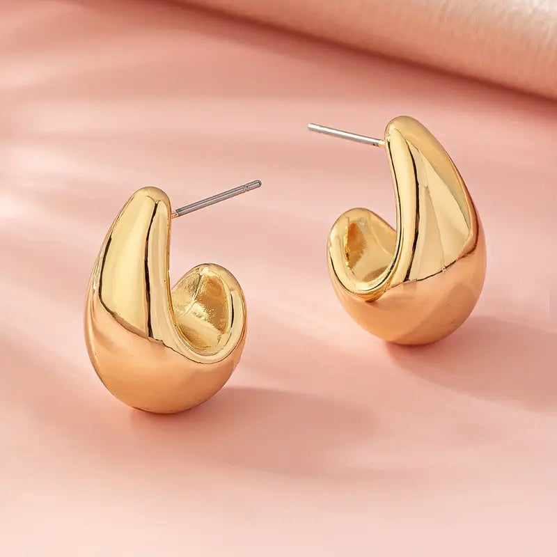 Stylish Women’s Golden C-Type Hoop Tops